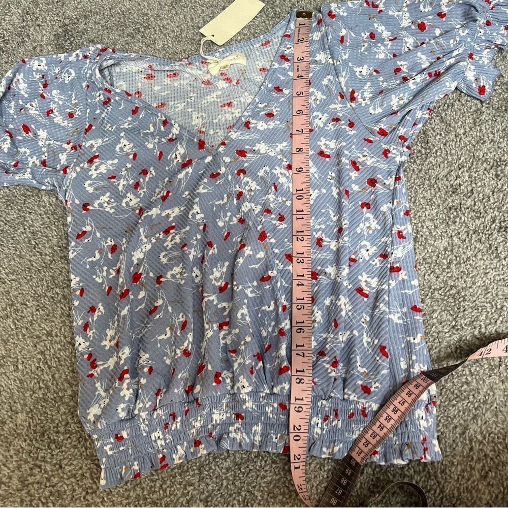 MELLODAY Ruffle Sleeve Faux Wrap Top - Picture 10 of 10
